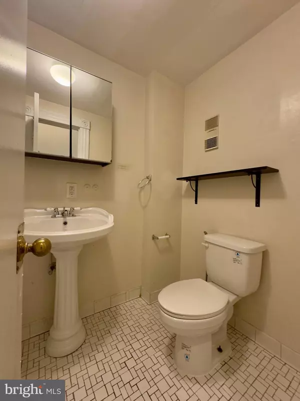 Baltimore, MD 21202,1718 SAINT PAUL ST #FIRST FLOOR / 101