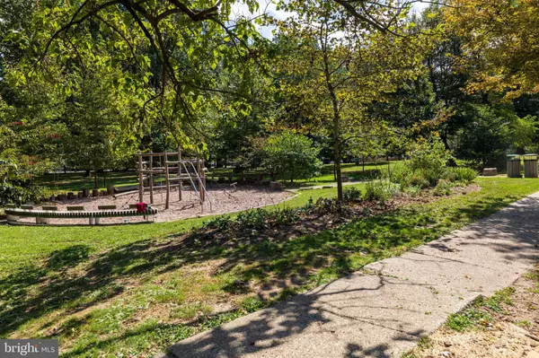 Philadelphia, PA 19129,3215 W COULTER ST