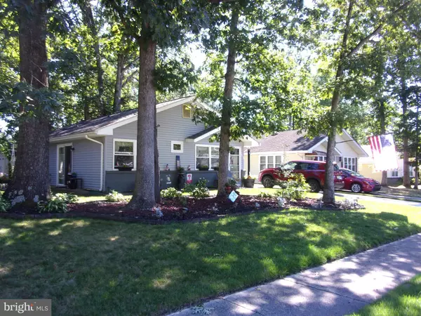 Hammonton, NJ 08037,104 OAK AVE