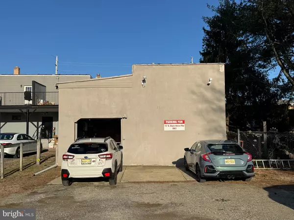 Runnemede, NJ 08078,117 N BLACK HORSE PIKE