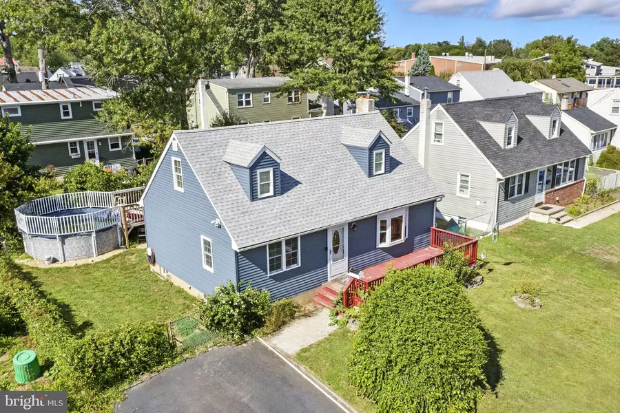 6 CAROLINA AVE, Morrisville, PA 19067