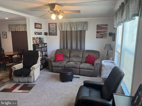 Ephrata, PA 17522,708 PRIMROSE LN