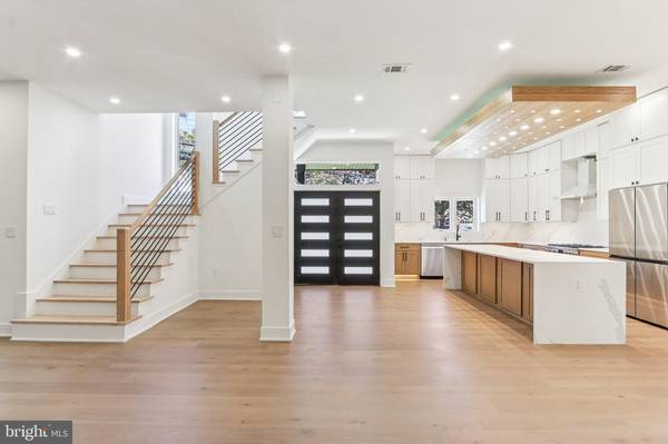 Alexandria, VA 22309,7927 ASHBORO DR