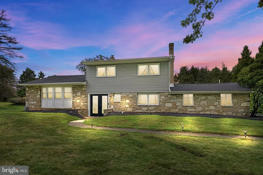 996 WHITNEY LN, Ambler, PA 19002