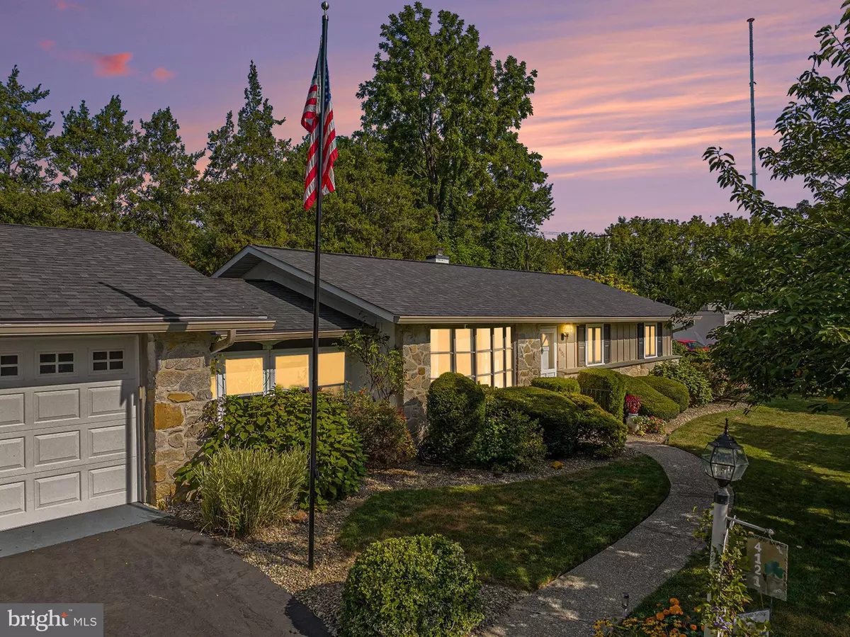 Lafayette Hill, PA 19444,4121 BARBERRY DR