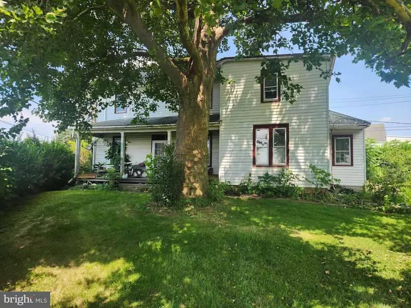 1545 S COLEBROOK RD, Manheim, PA 17545