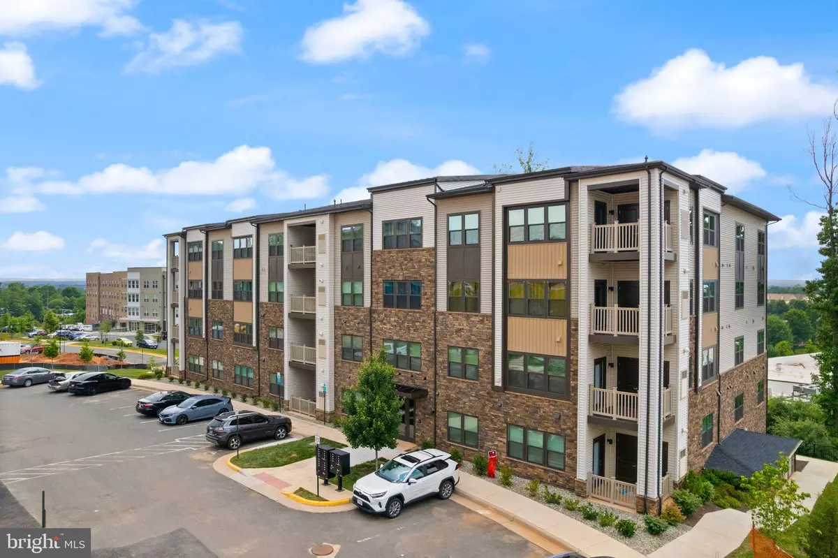 Sterling, VA 20164,46320 MT MILSTEAD TER #301