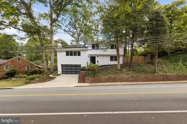 3209 MILITARY RD, Arlington, VA 22207