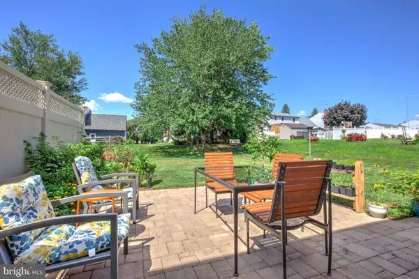 Akron, PA 17501,222 MILLER RD