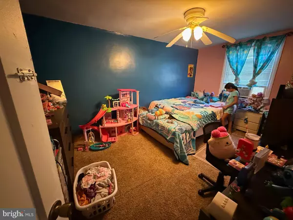 Philadelphia, PA 19149,2813 BENNER ST