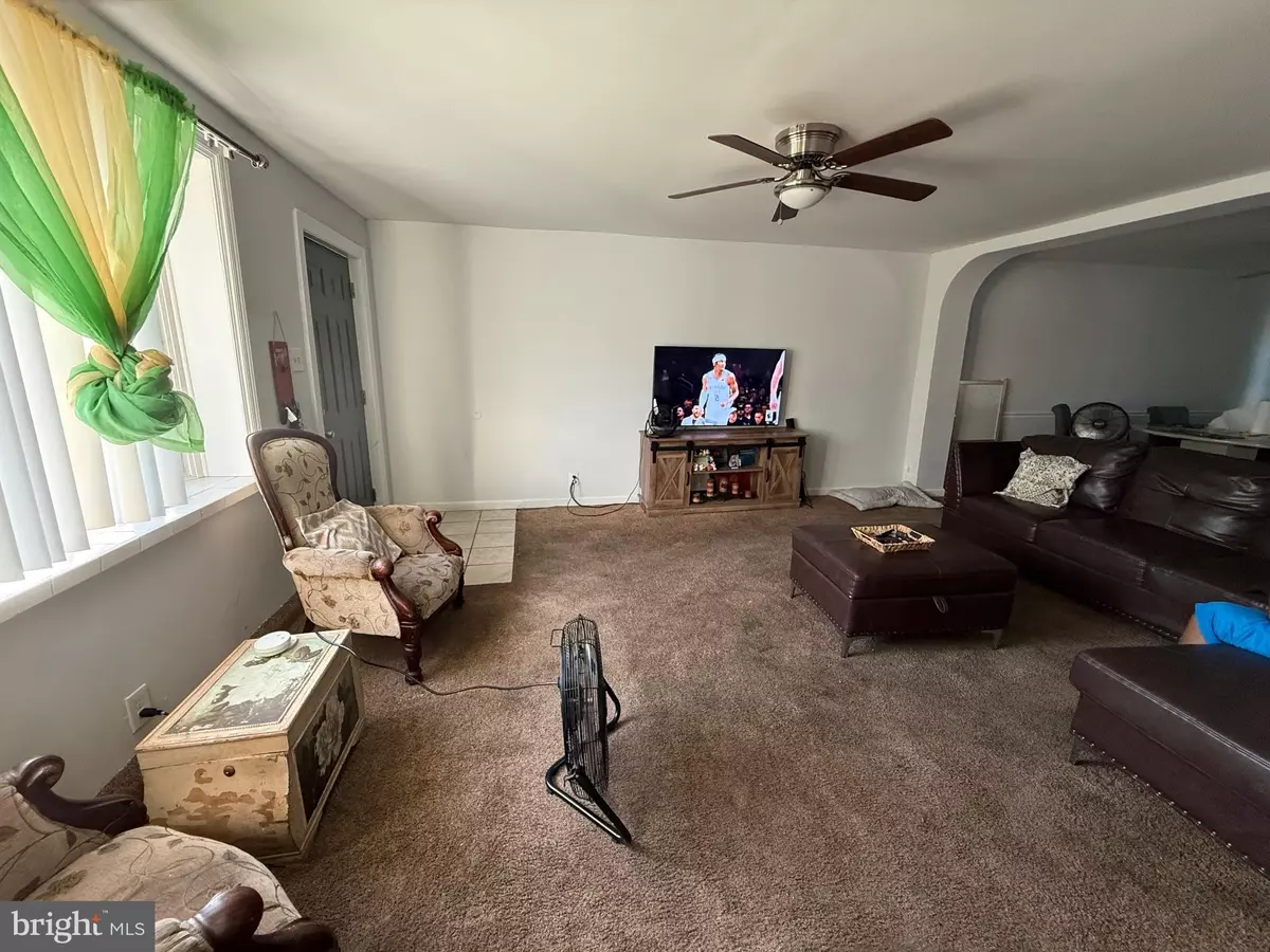 Philadelphia, PA 19149,2813 BENNER ST