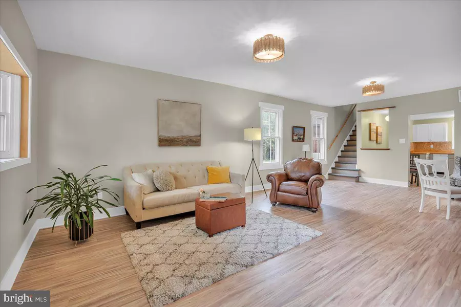 97 HADDON AVE, West Berlin, NJ 08091