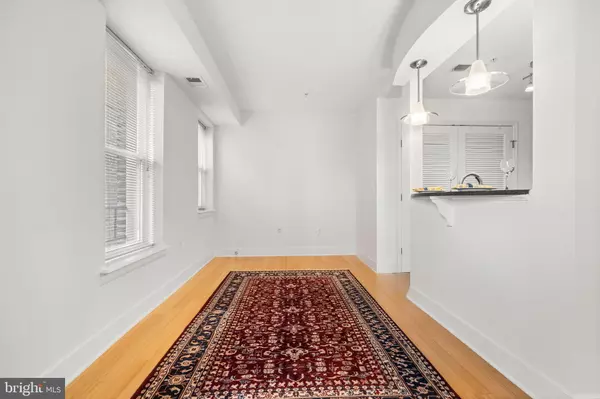 Washington, DC 20009,1106 COLUMBIA RD NW #304