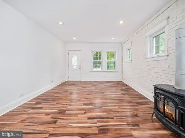 Fort Washington, PA 19034,408 SUMMIT AVE