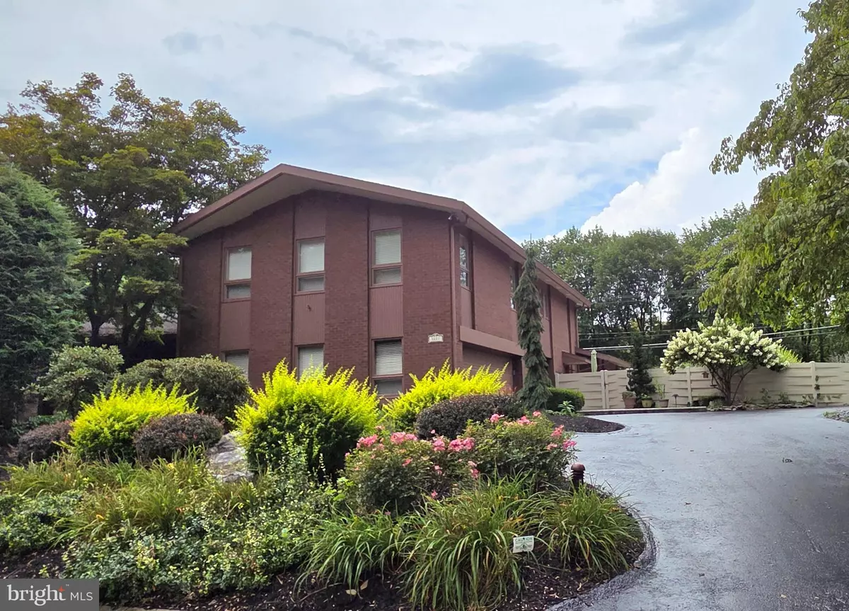 Wyomissing, PA 19610,1617 MEADOWLARK