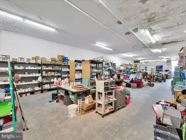 Schuylkill Haven, PA 17972,12 E MAIN ST