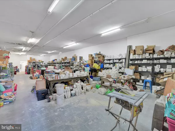 Schuylkill Haven, PA 17972,12 E MAIN ST