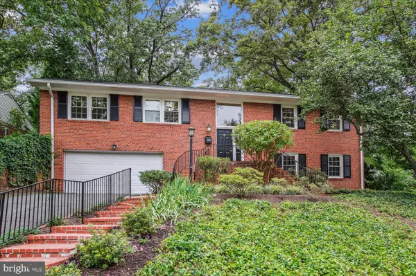 2322 S PIERCE ST S, Arlington, VA 22202