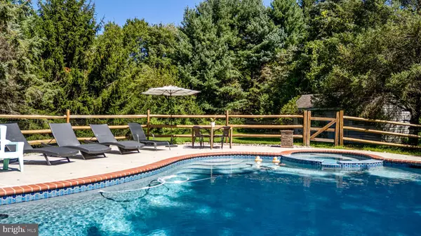 Coatesville, PA 19320,35 RED OAK DR