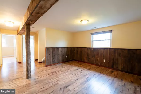 Taneytown, MD 21787,2 ZEPHYR CT