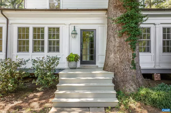 Esmont, VA 22937,3132 WYNOVA LN