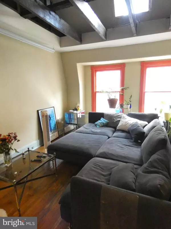 Philadelphia, PA 19143,4816 CEDAR AVE
