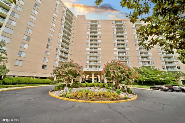 Alexandria, VA 22314,501 SLATERS LN #402