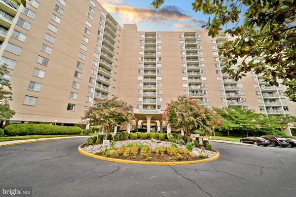 Alexandria, VA 22314,501 SLATERS LN #402