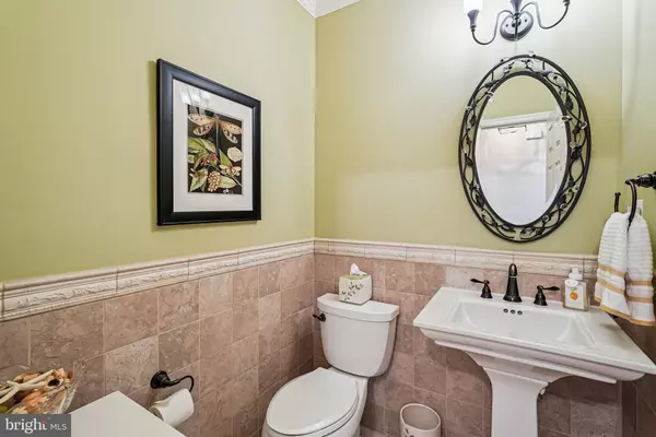 Sterling, VA 20165,47199 BRASSWOOD PL