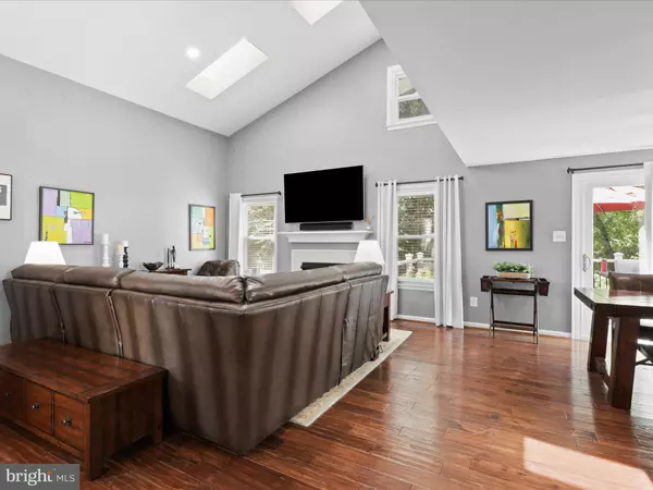 Alexandria, VA 22315,7460 CROSS GATE LN