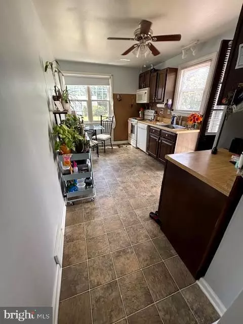 Maple Shade, NJ 08052,425 STILES AVE