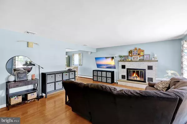 Reading, PA 19606,4621 HILLSIDE RD