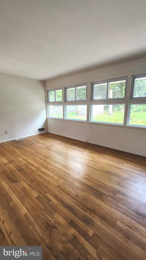 Rockville, MD 20851,5714 CRAWFORD DR