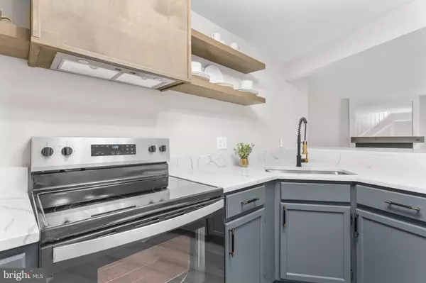 Alexandria, VA 22315,5835 NORHAM DR