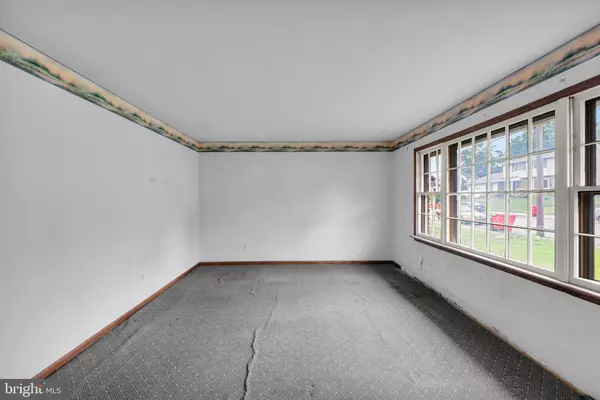 Souderton, PA 18964,260 W DIAMOND ST