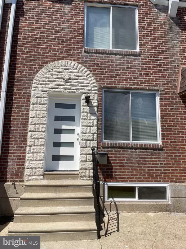 Philadelphia, PA 19120,5922 CRYSTAL ST