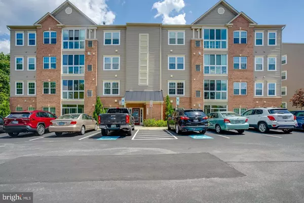 8390 ICE CRYSTAL DR #B, Laurel, MD 20723