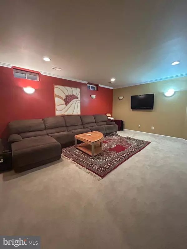 Dumfries, VA 22025,16979 HORTON CT