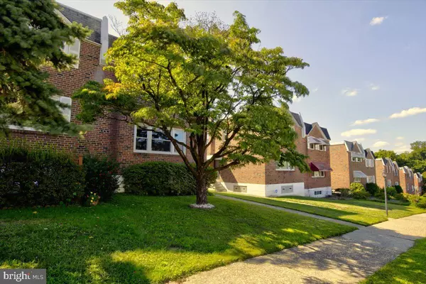 Philadelphia, PA 19128,728 LIVEZEY LN