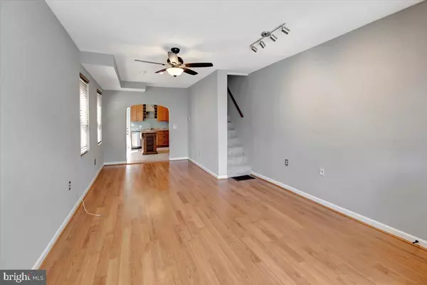 Baltimore, MD 21224,818 S DEAN ST