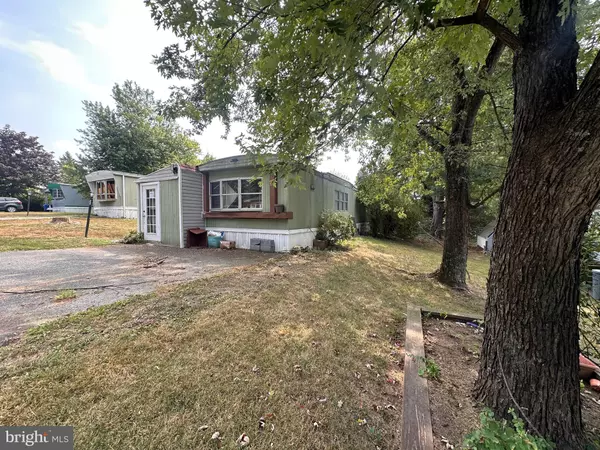 Carlisle, PA 17015,52 BUCKEYE LN