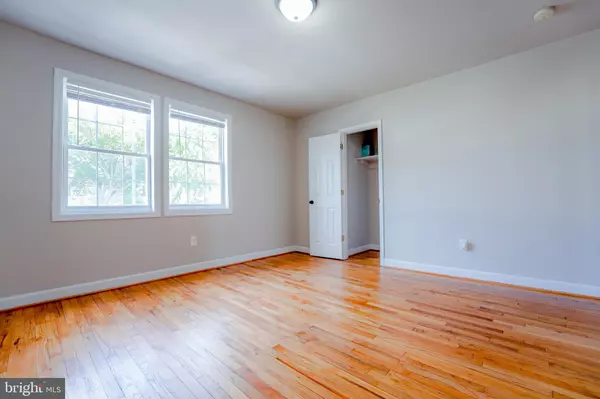 Washington, DC 20002,1823 H PL NE #3