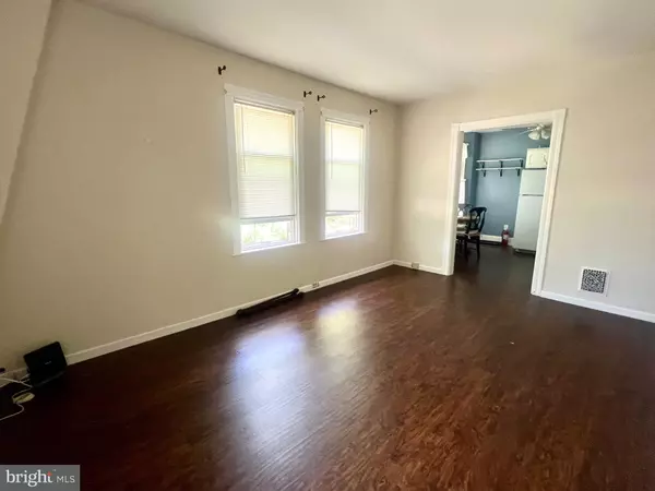 Merchantville, NJ 08109,12 SPRINGFIELD AVE #2