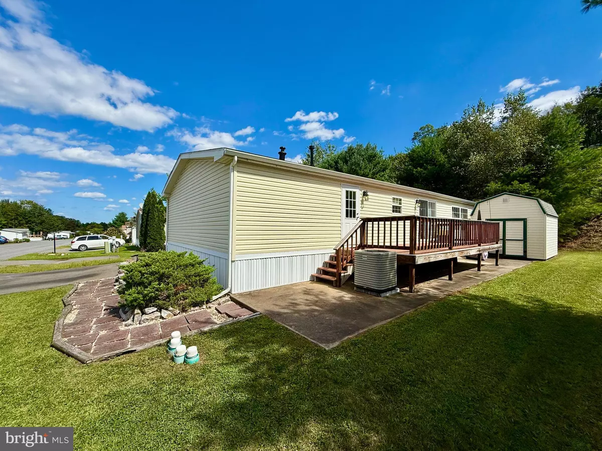 New Ringgold, PA 17960,60 ANGEL DR