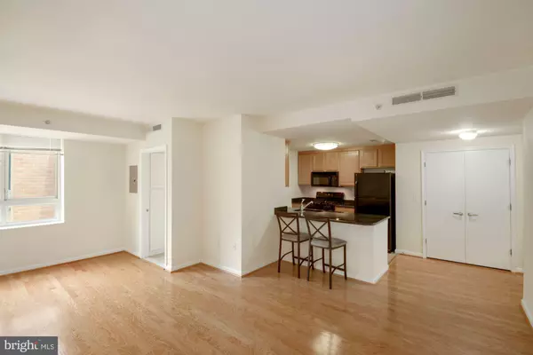 Washington, DC 20024,355 I ST SW #S-607