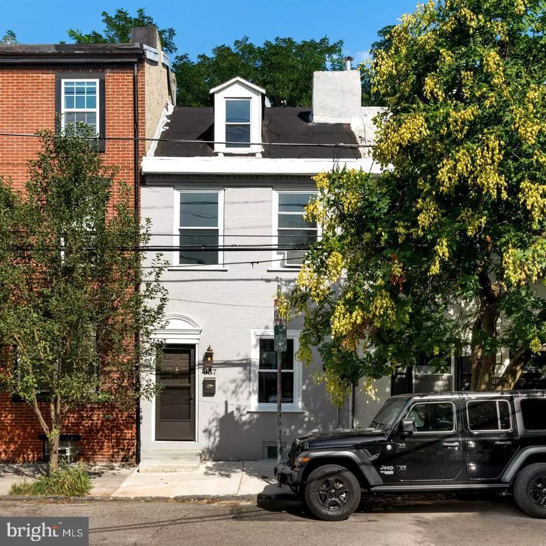 Philadelphia, PA 19123,937 N AMERICAN ST