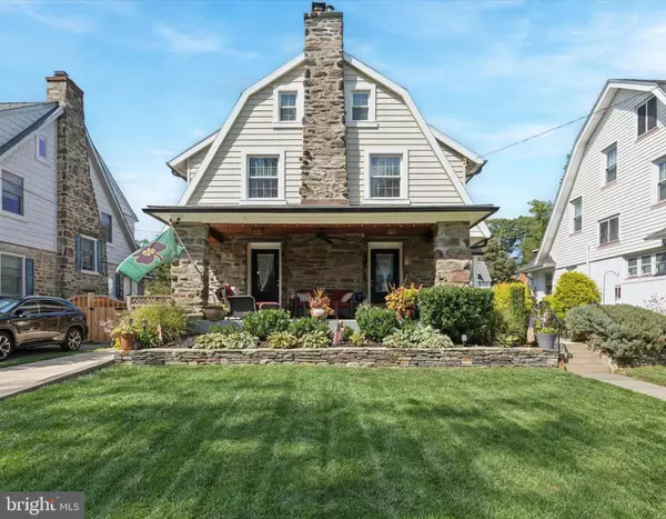 9 WOODSIDE AVE, Narberth, PA 19072