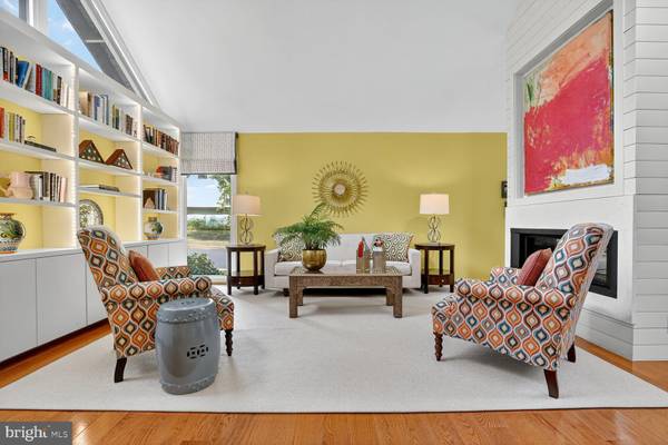 Falls Church, VA 22043,2410 NOTTINGHAM DR