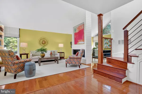 Falls Church, VA 22043,2410 NOTTINGHAM DR