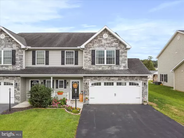 8815 CASPER DR, Waynesboro, PA 17268